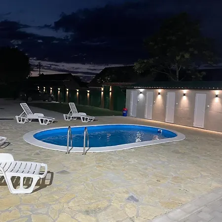 Διαμέρισμα Backa Idila Backi Gracac