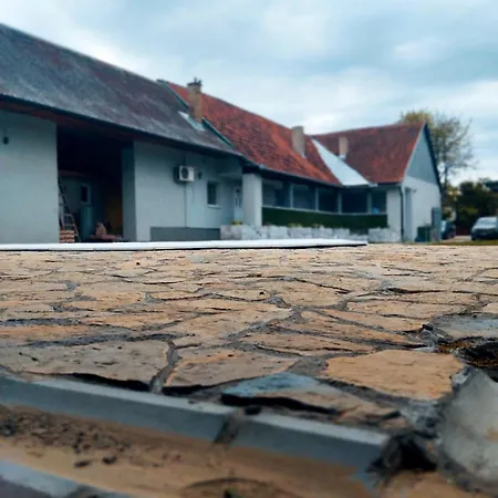 Διαμέρισμα Backa Idila Backi Gracac