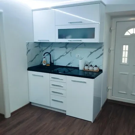 Backa Idila * Backi Gracac