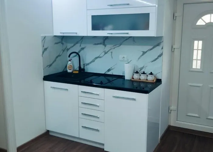 Backa Idila * Backi Gracac